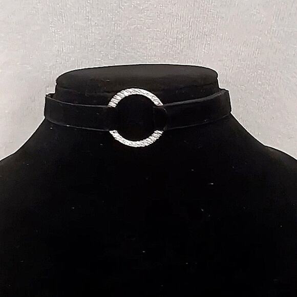 Infinity Diamond Choker BLACK VELVET Necklace Simulated Diamonds Pendent Realist - Picture 2 of 15